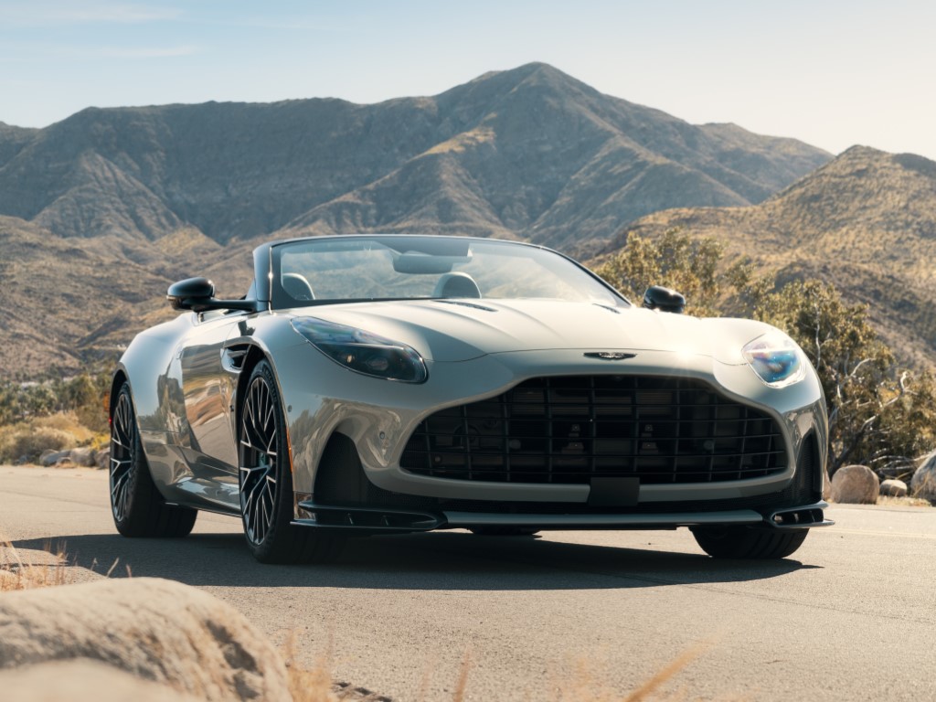 Aston Martin DB12 Volante S (Automatic)